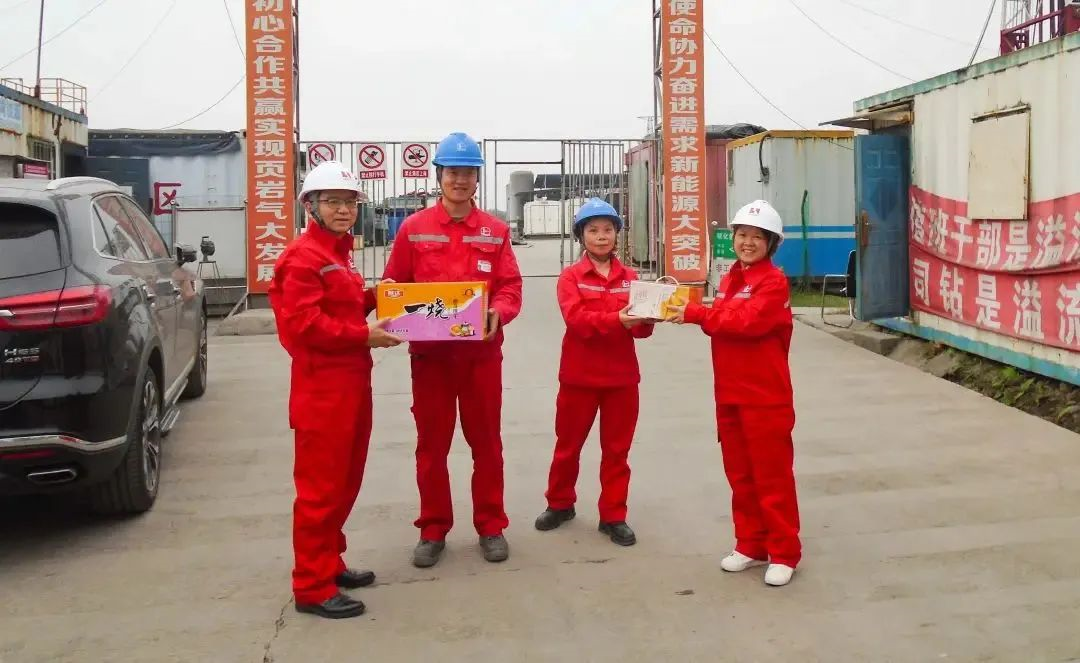 情系员工到一线，传递关切暖人心(图1)