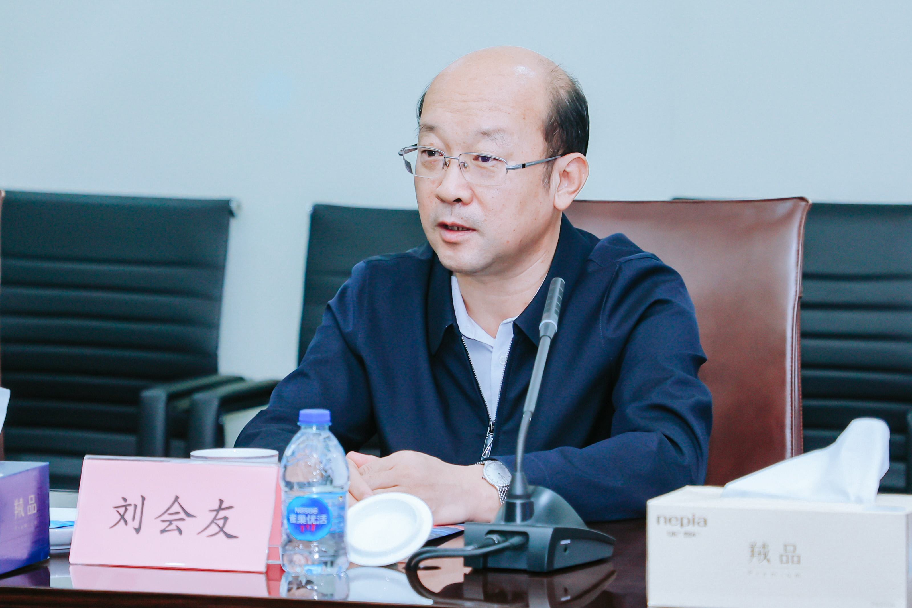 中国石化辅导刘会友、张建阔一行莅临公海赌船官网参观调查(图4) 中国石化辅导刘会友、张建阔一行莅临公海赌船官网参观调查(图4)