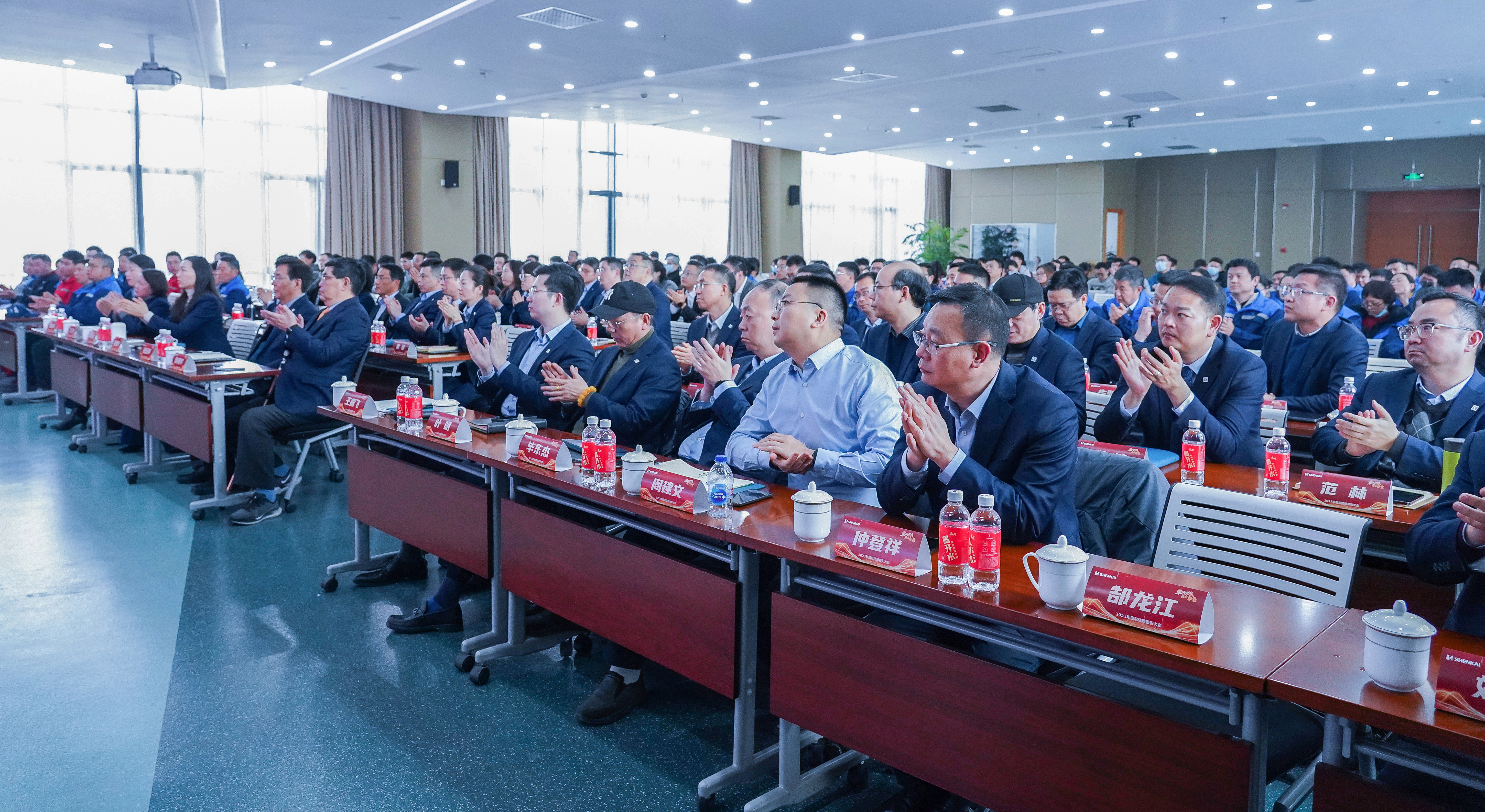 乘风破浪，再启华章——公海赌船官网股份2023年度总结暨赞美大会隆沉召开(图4)