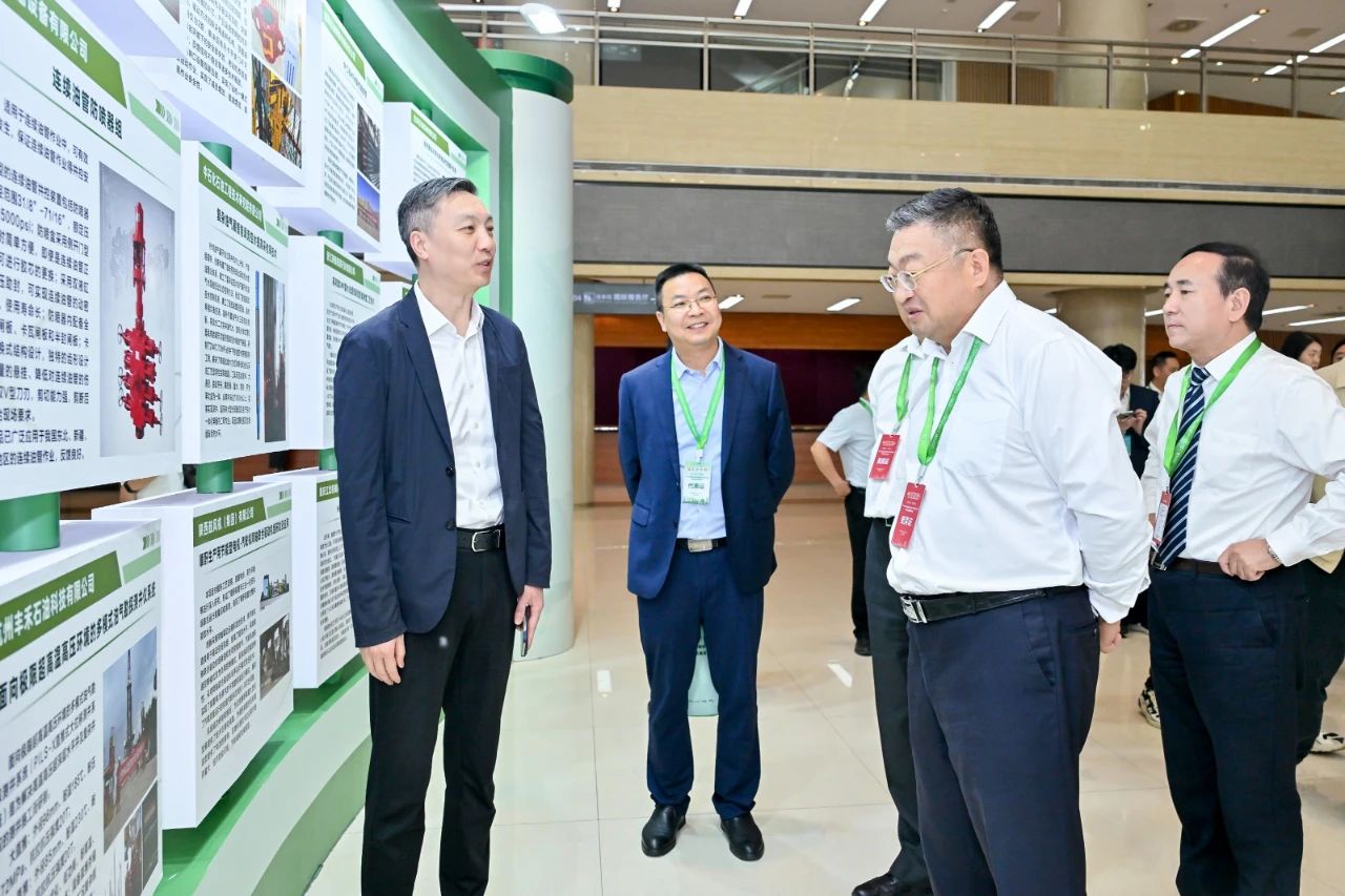 勇挑创新沉担，发展新质出产力——公海赌船官网参与第三届石油石化设备产业科技大会(图4)