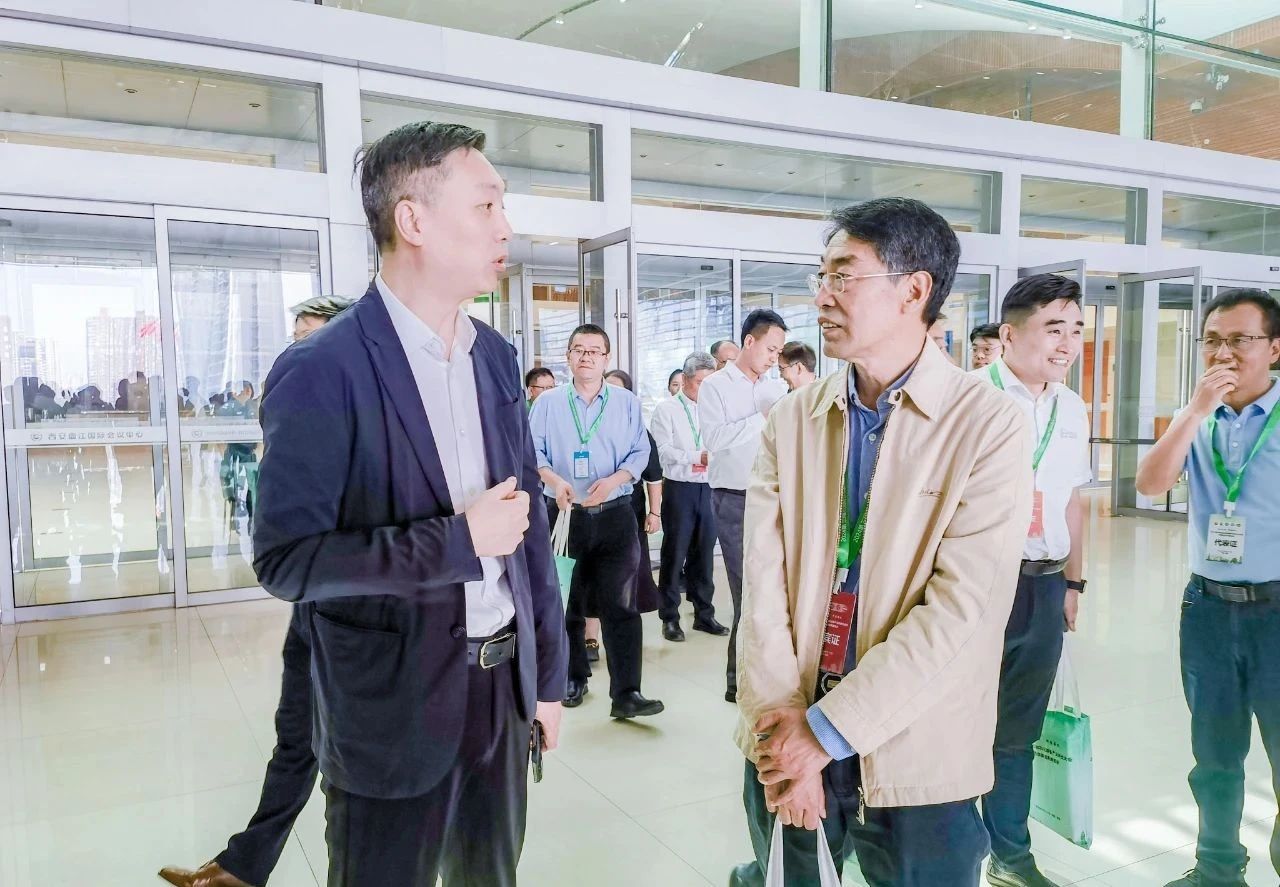 勇挑创新沉担，发展新质出产力——公海赌船官网参与第三届石油石化设备产业科技大会(图5)